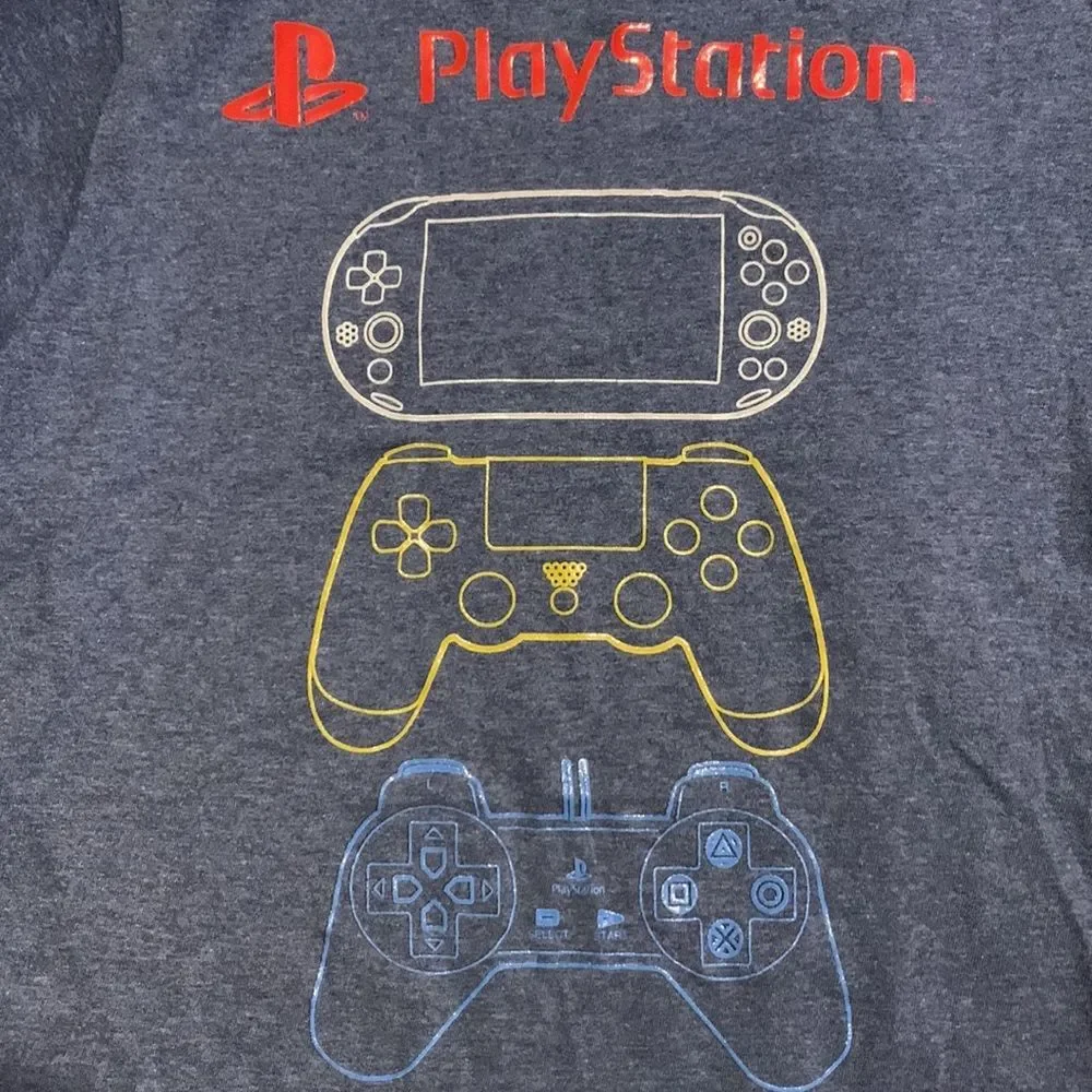 Lot of 2‎ PLAYSTATION gaming T-shirts - size M-(8)